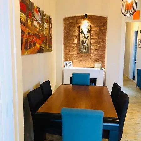 Brand New Amazing Historical Flat Located @ Galata דירה איסטמבול