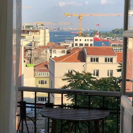 Apartamento Brand New Amazing Historical Flat Located @ Galata *
